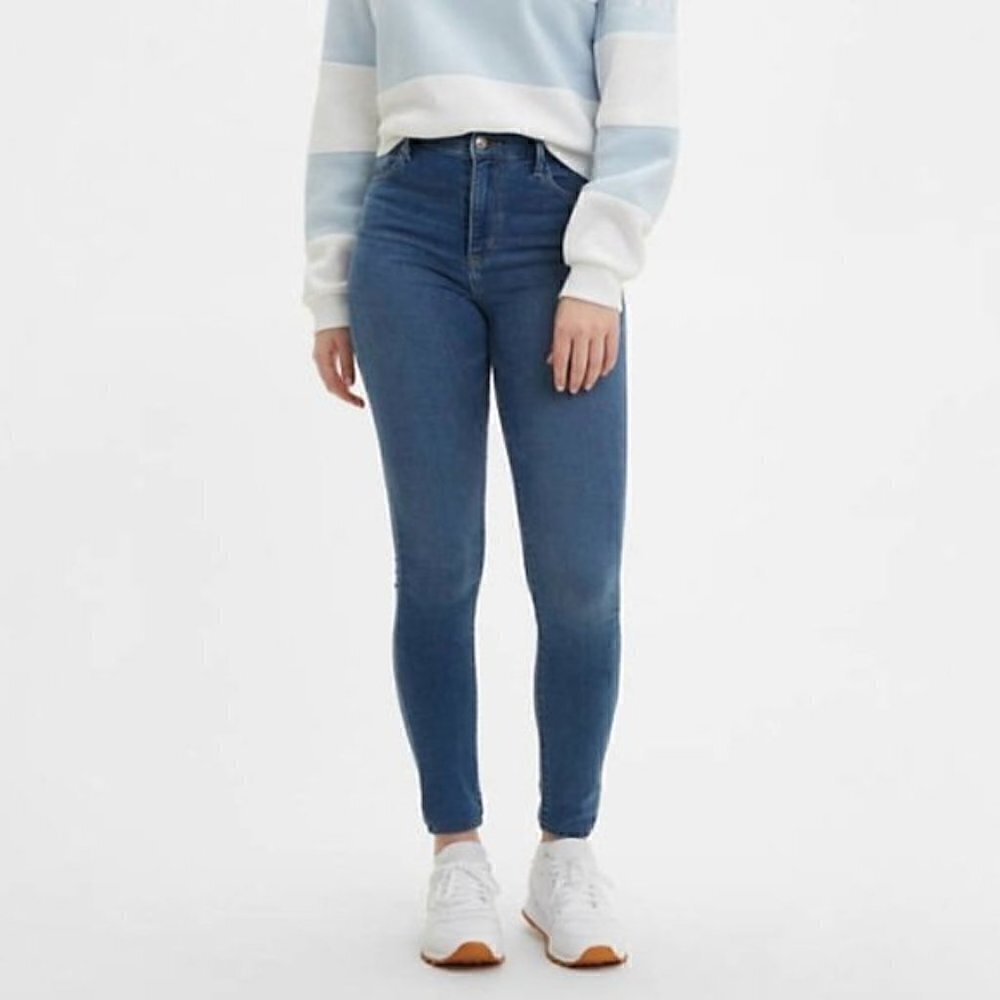 NWT Levi's Jeans 720 High Rise Super Skinny Blue Medium Wash Denim Size 28